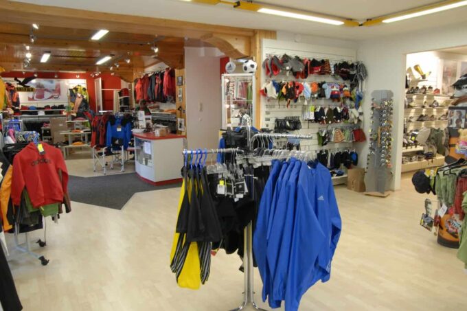 Faciliteiten: Sportwinkel Putz Sport 2000